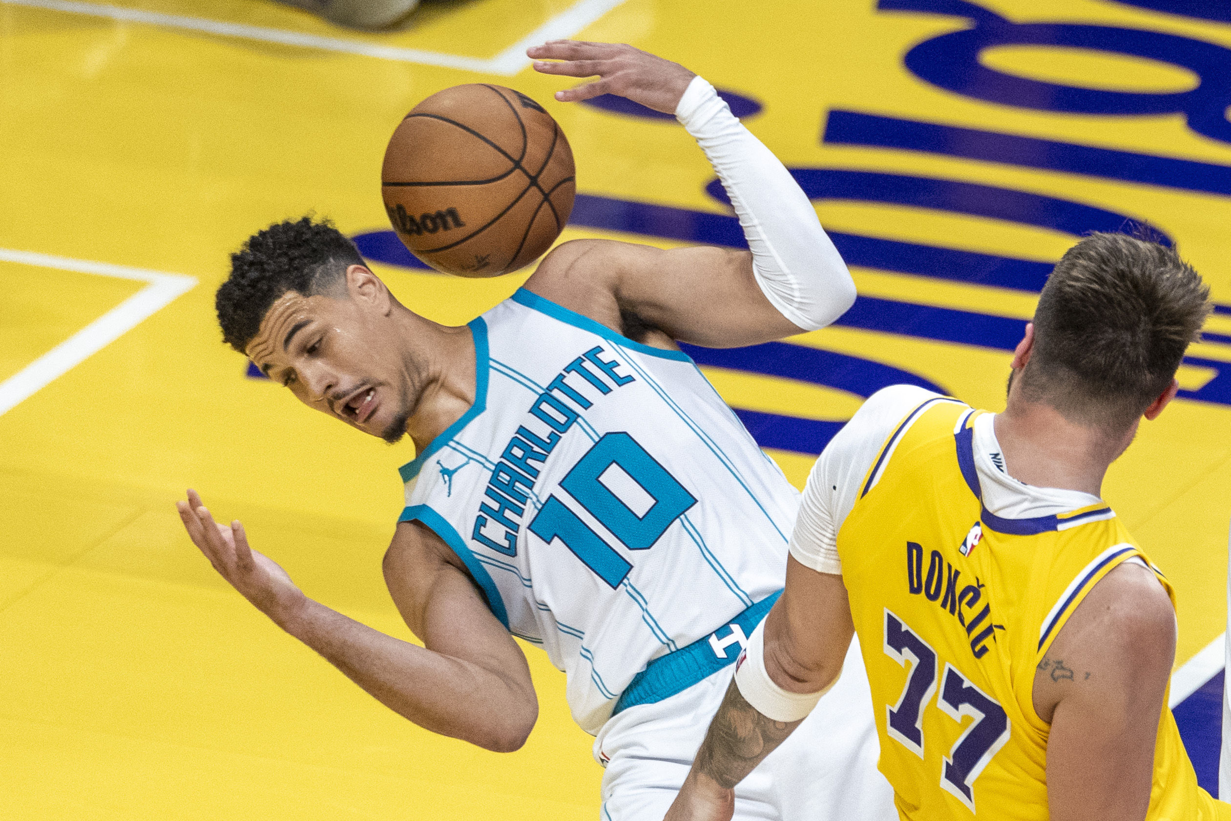 今晨体能课后;夏洛特黄蜂队长鼓劲备战欧联;压力陡增;高层口径保持一致 今晨体能课后;夏洛特黄蜂队长鼓劲备战欧联;压力陡增;高层口径保持一致